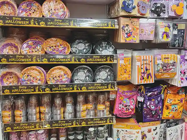 【雑貨】ダイソーのハロウィン2022の店舗撮影のディズニー雑貨画像