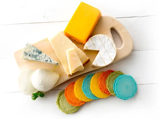 おすすめの育休明けのお菓子のクアトロえびチーズのイメージ画像